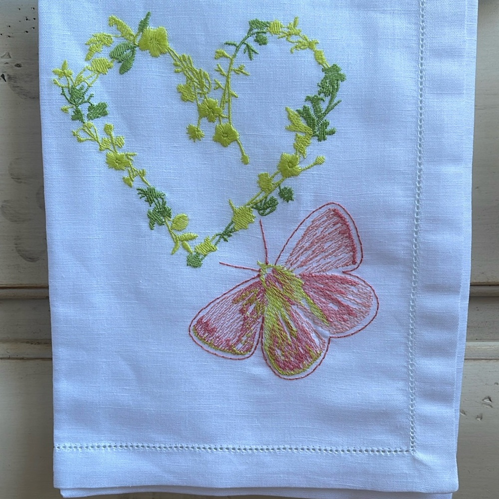 BUTTERFLY EMBROIDERED LINEN HAND TOWEL